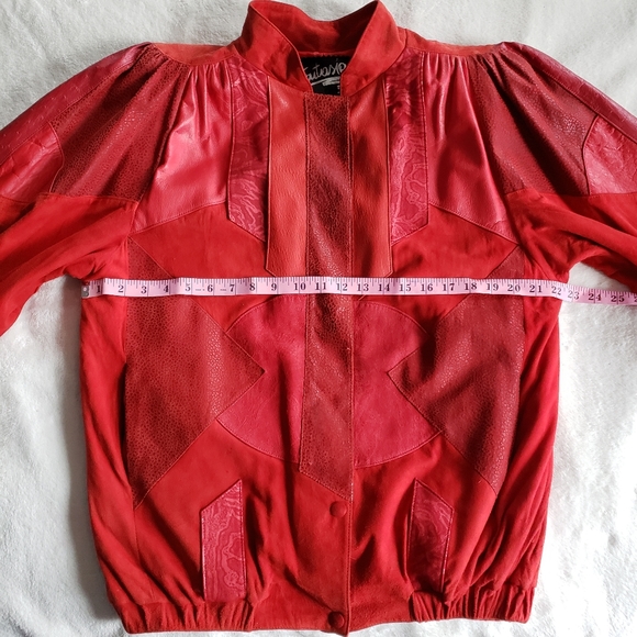80s Vintage Red Patchwork Leather Jacket - Picture 9 of 16